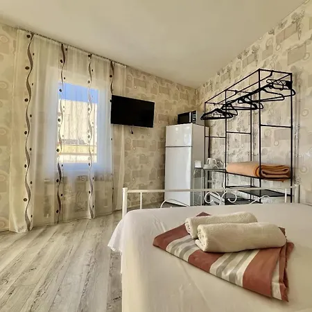 Liya Baska Voda