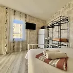 Liya Baska Voda